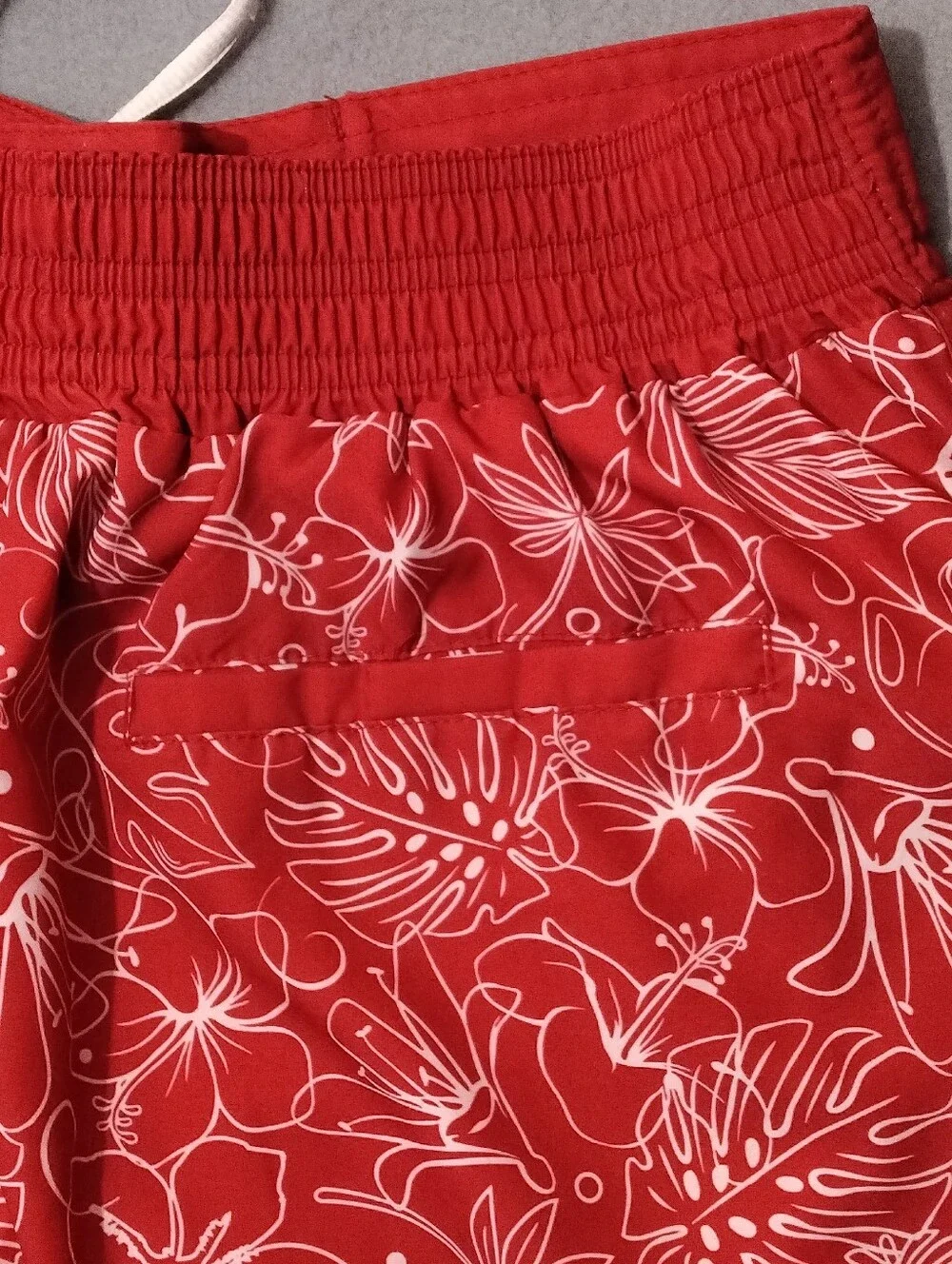 G-lll Sports Georgia Bulldogs Mesh Lined Beach Swim Board Shorts Mend Medium